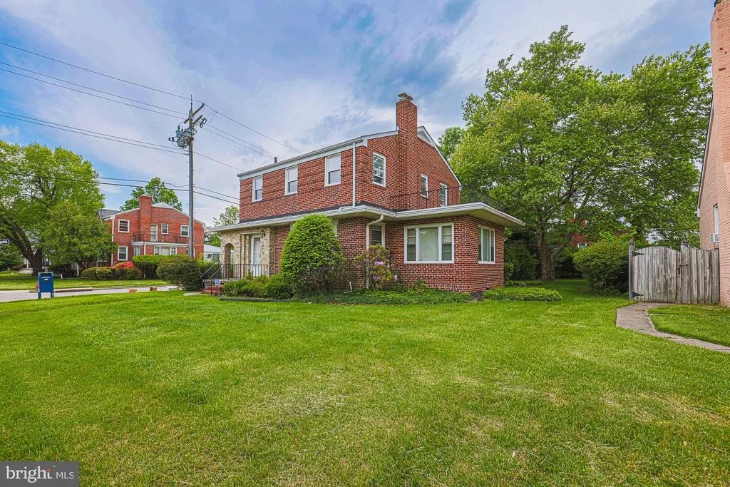 Photo of 3106 LABYRINTH ROAD