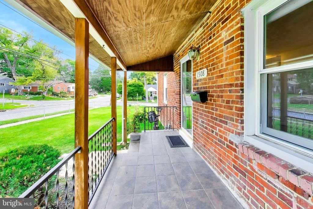 Photo of 1508 JASPER STREET