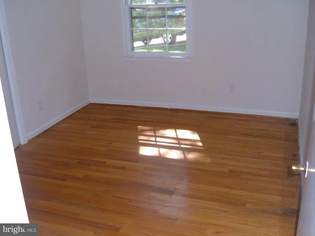 Photo of 1614 PEACOCK LANE