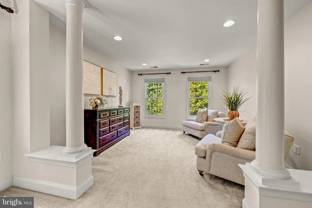 Photo of 24165 SPRING MEADOW CIRCLE