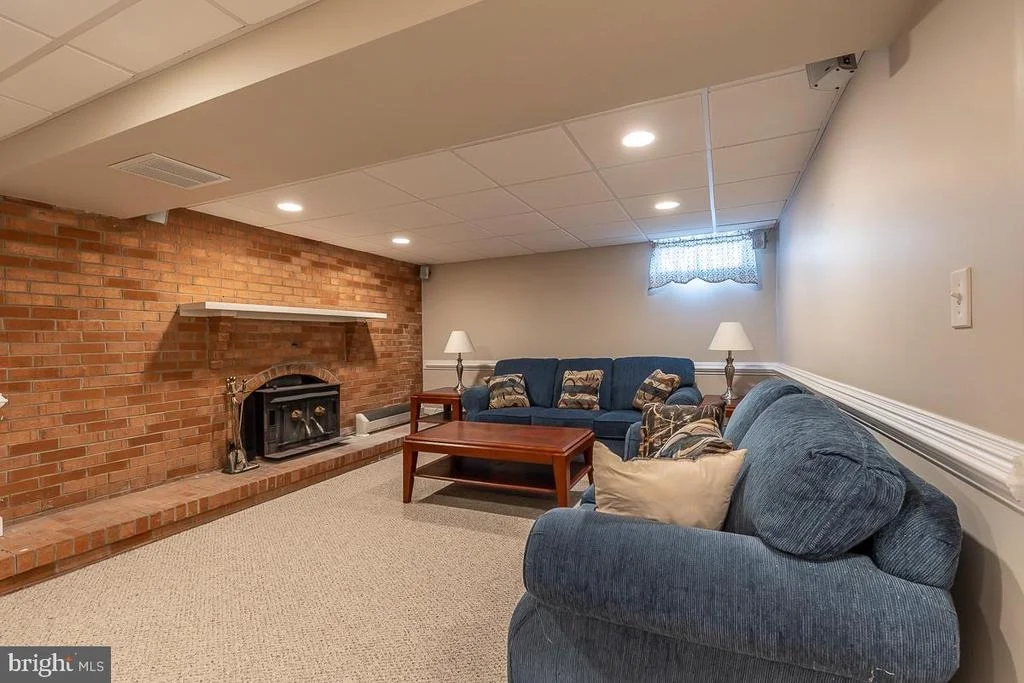 Photo of 16319 TANYARD ROAD