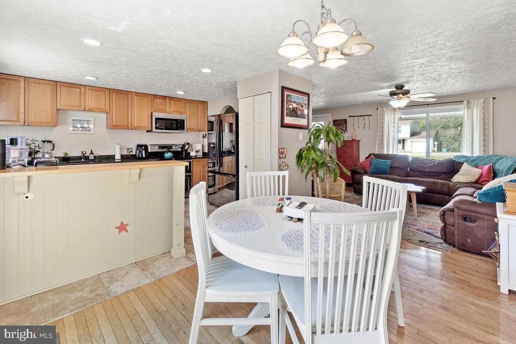 Photo of 4403 FELDSPAR ROAD
