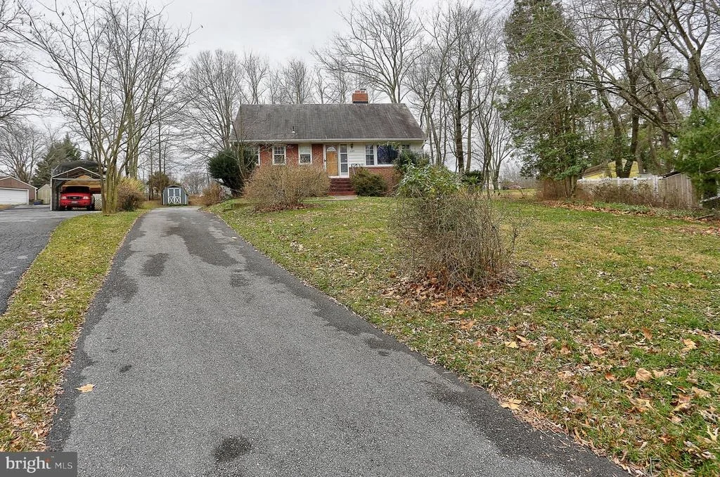 Photo of 6105 WINDHAM ROAD