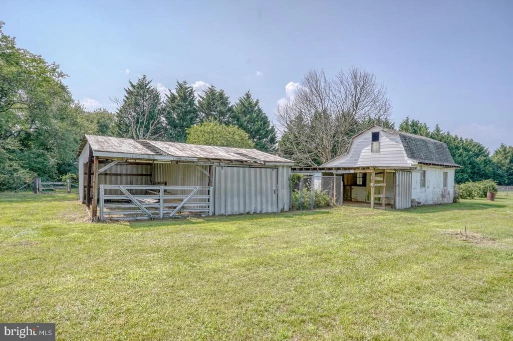 Photo of 2083 E DENNEYS ROAD