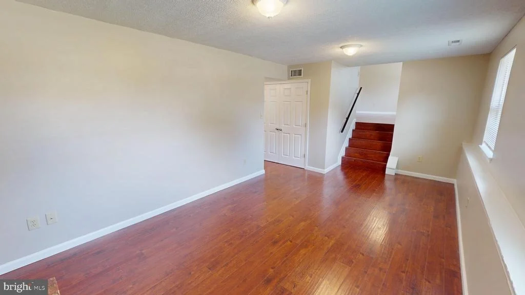 Photo of 1180 BANNISTER CIRCLE