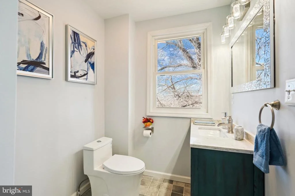 Photo of 2528 ELVANS ROAD SE