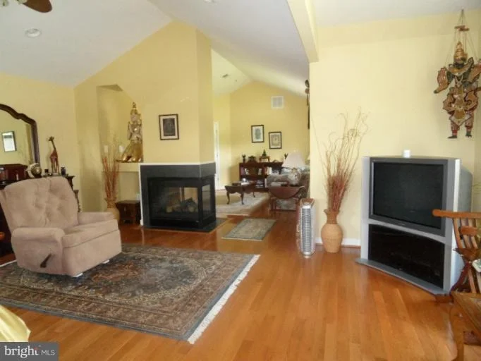 Photo of 10219 EASTERDAY COURT