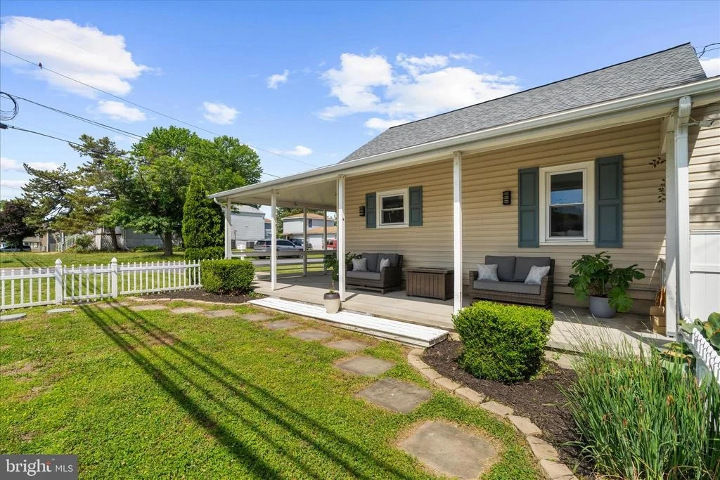 Photo of 7825 BRIDGE DRIVE