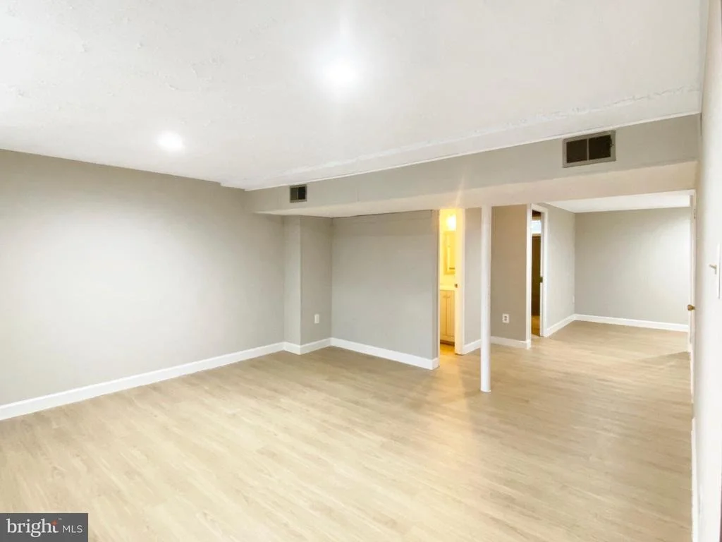 Photo of Unit 2C at 8486 IMPERIAL DRIVE