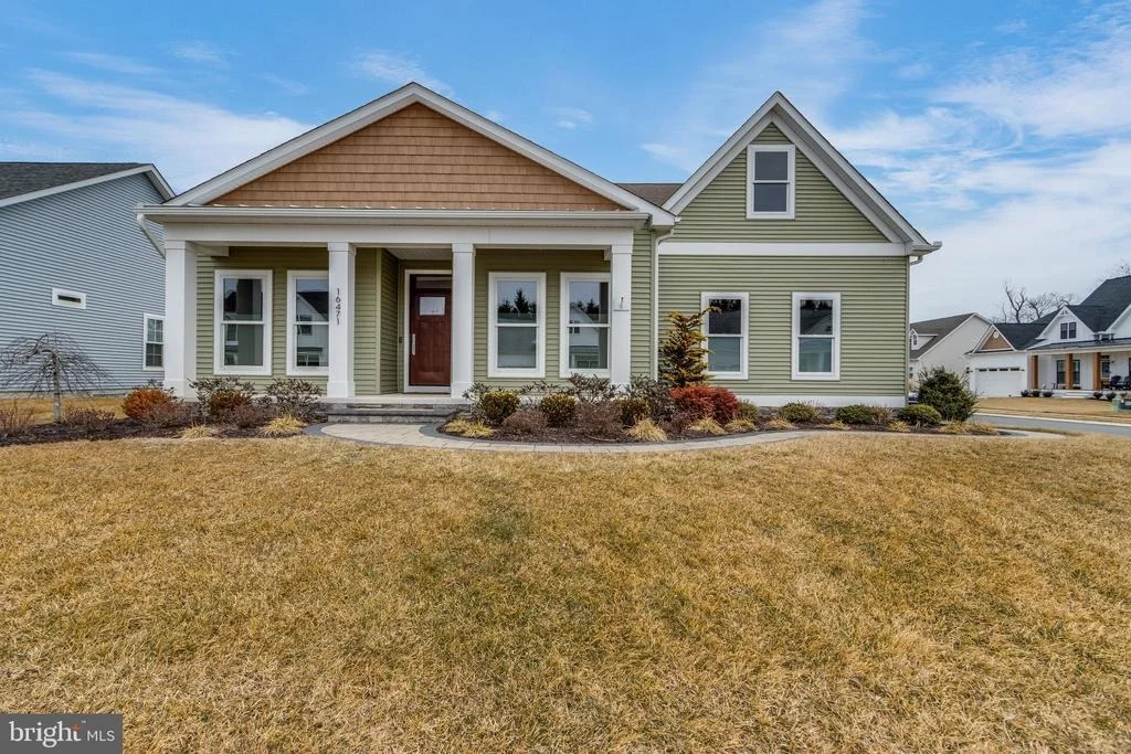 Photo of 16471 FOUR LEAF DRIVE