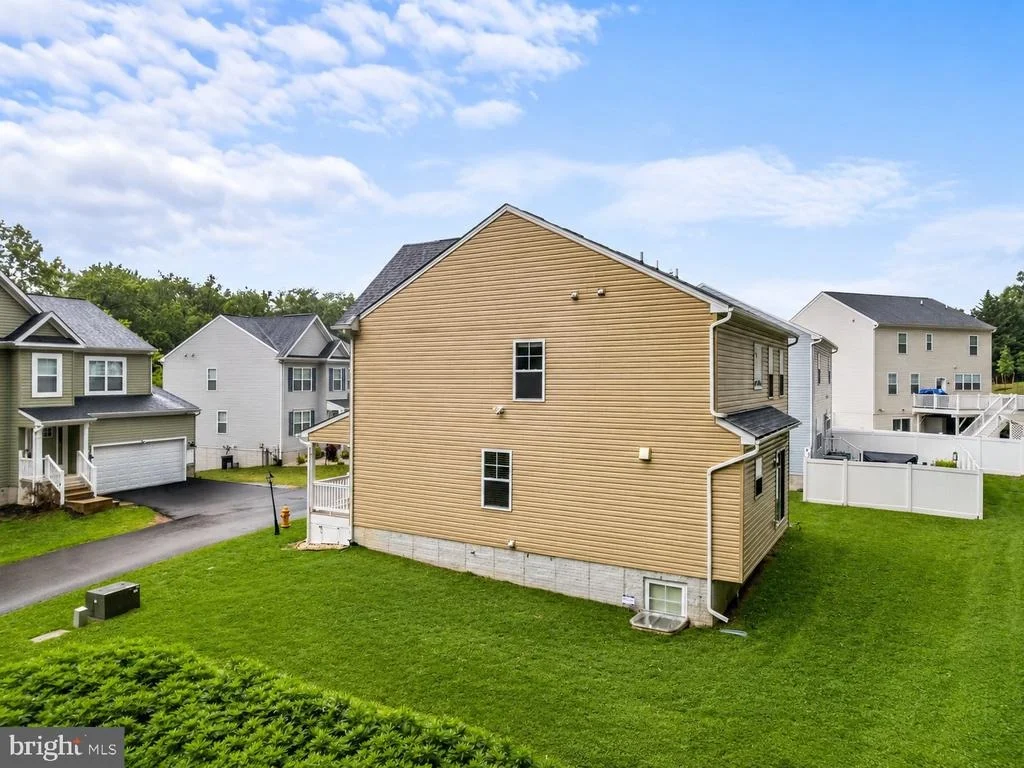 Photo of 9111 VERDANT WAY