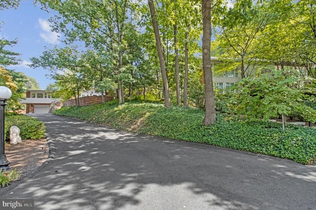 Photo of 1753 ARMY NAVY DRIVE