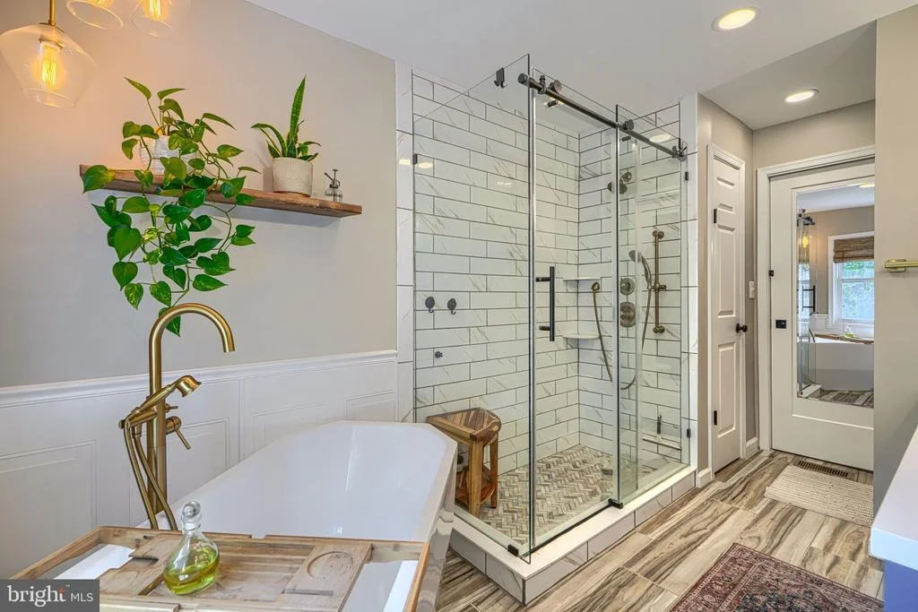 Photo of 1004 PEPPARD DRIVE
