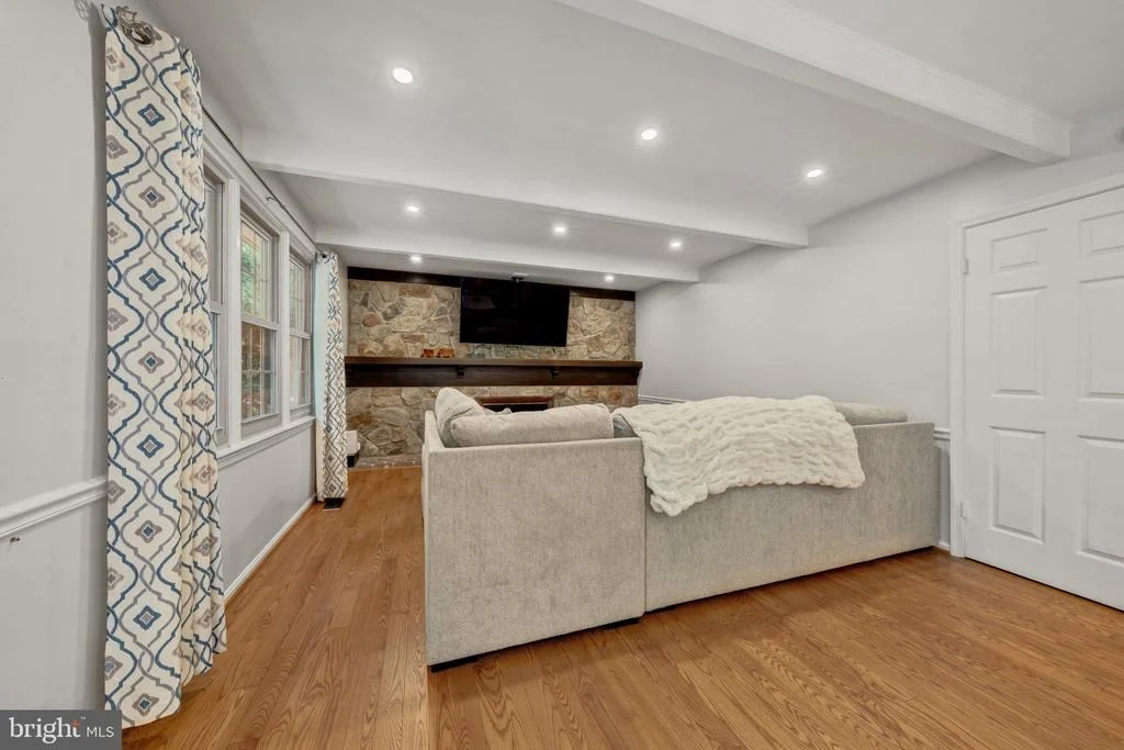 Photo of 7409 SHADY PALM DRIVE