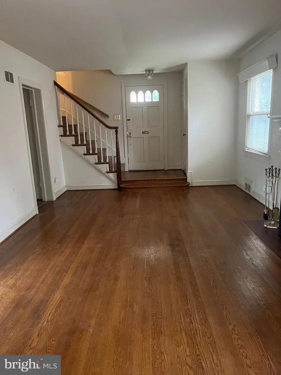 Photo of 3182 WESTOVER DRIVE SE