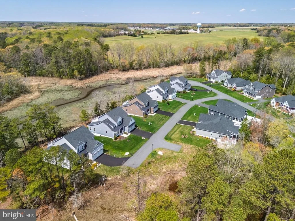 Photo of 16423 SAWGRASS DRIVE