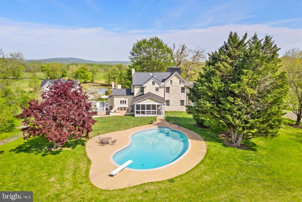Photo of 6370 & 6378 JOHN BARTON PAYNE ROAD