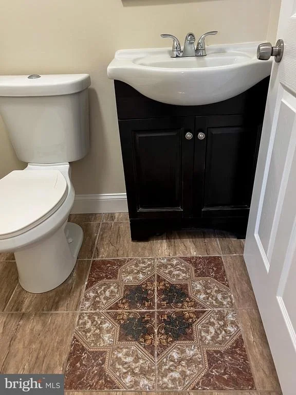 Photo of 1800 LAWNVIEW DRIVE