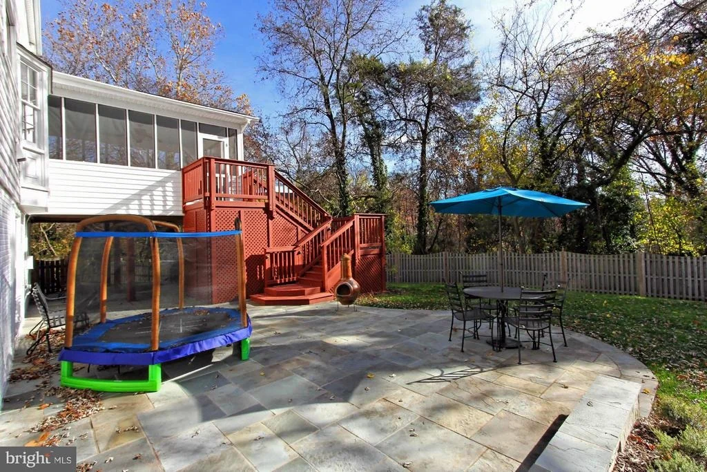Photo of 4004 FEATHERSTONE PLACE
