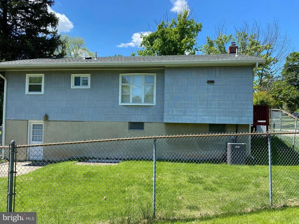 Photo of 13901 BAUER DRIVE