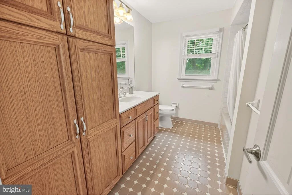 Photo of 8000 GLENDALE COURT