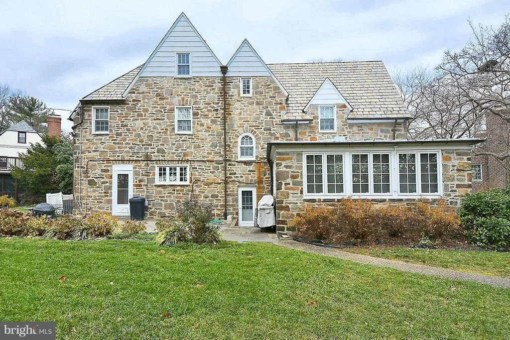 Photo of 4000 ROUNDTOP ROAD