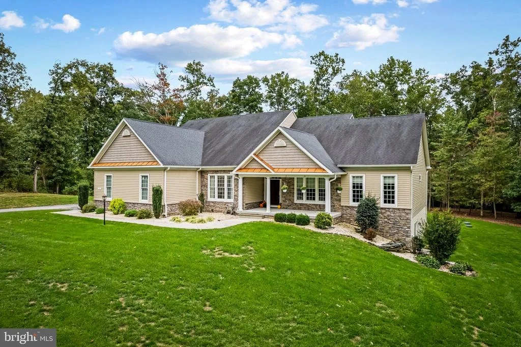 Photo of 1391 MACTON ROAD