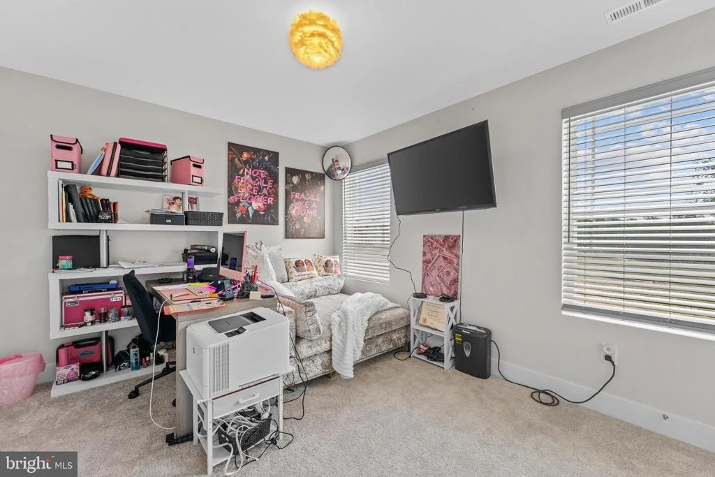 Photo of 5192 NEWPORT CIRCLE