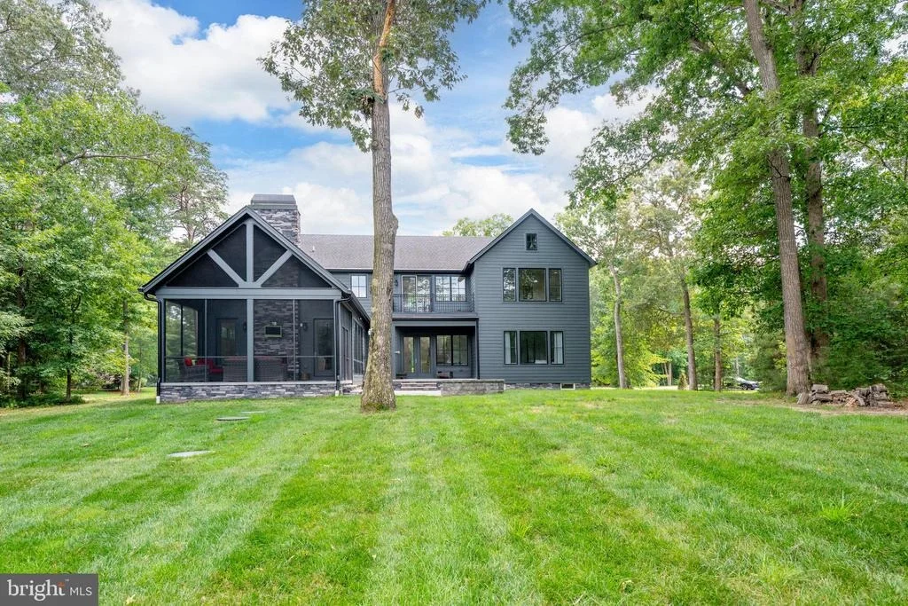 Photo of 22720 PERSIMMON LANE