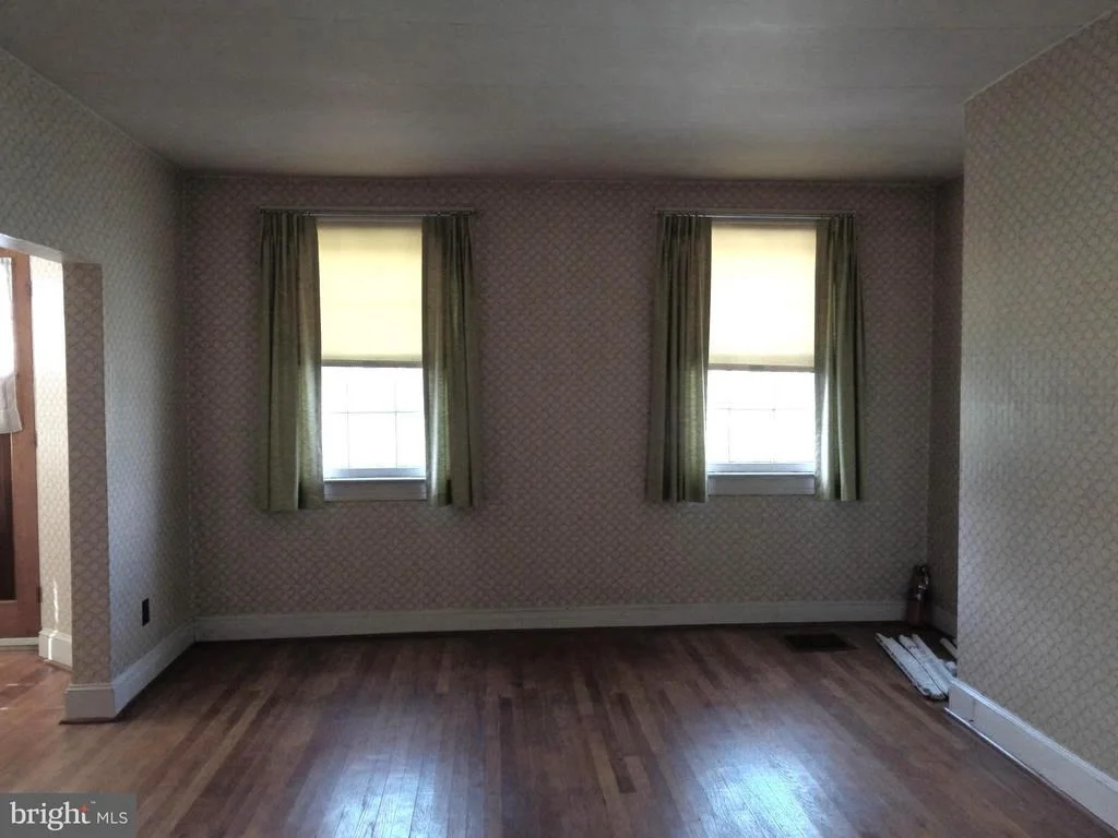 Photo of 9023 WALNUT STREET