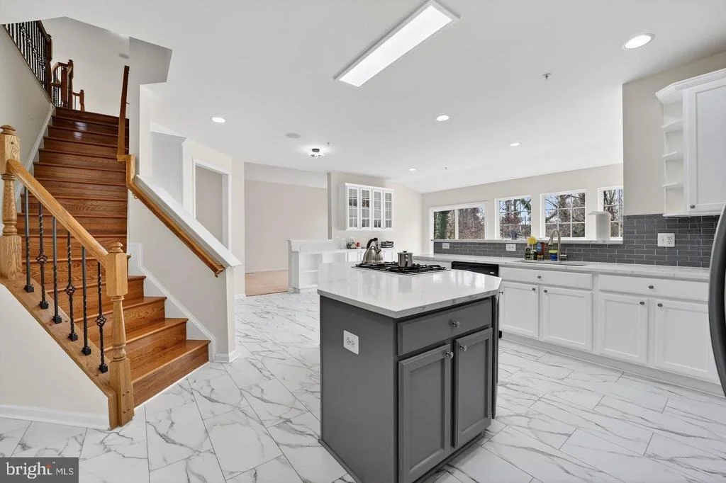 Photo of 16101 VENICE ROAD