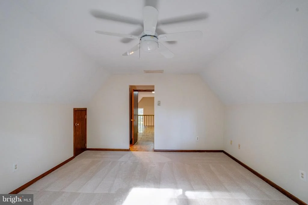 Photo of 2010 FALLSGROVE WAY