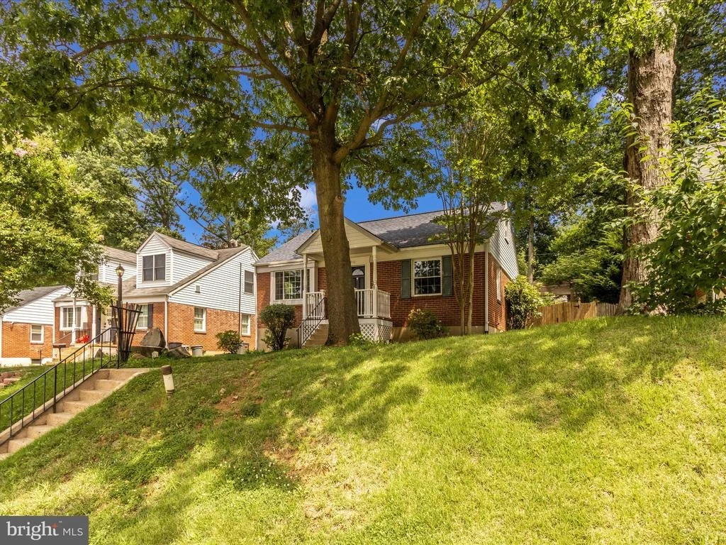 Photo of 911 OLMSTEAD ROAD