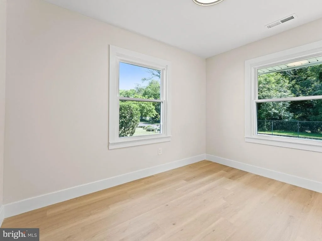 Photo of 65 BARNWELL LANE