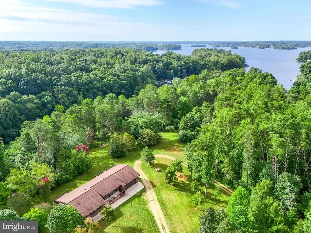 Photo of 3807 BEAR TREE LANE