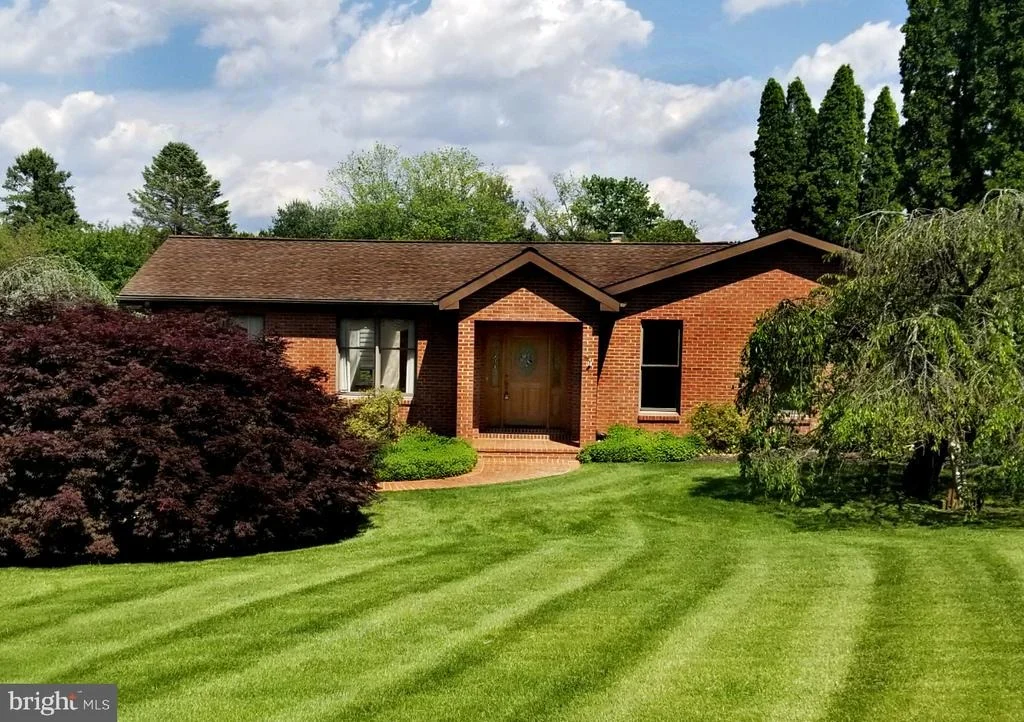 Photo of 3101 PHEASANT RUN