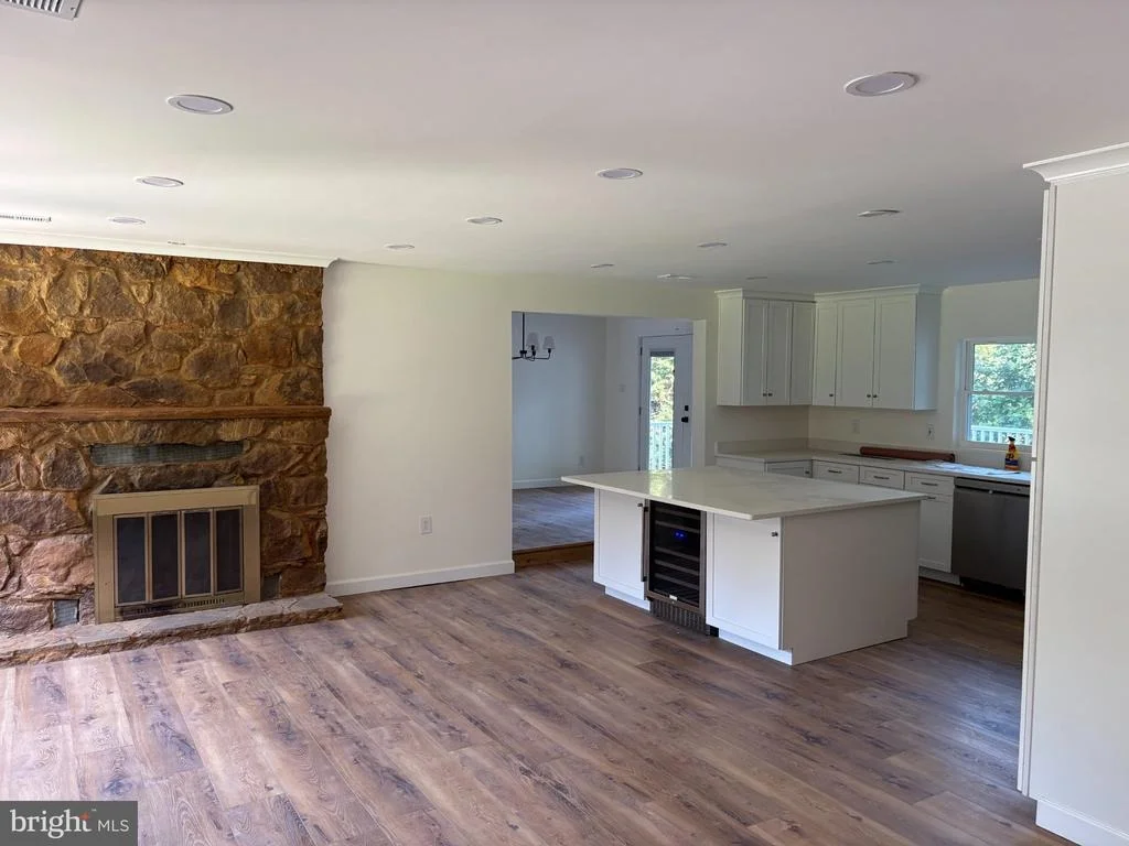 Photo of 700 MILLER ROAD
