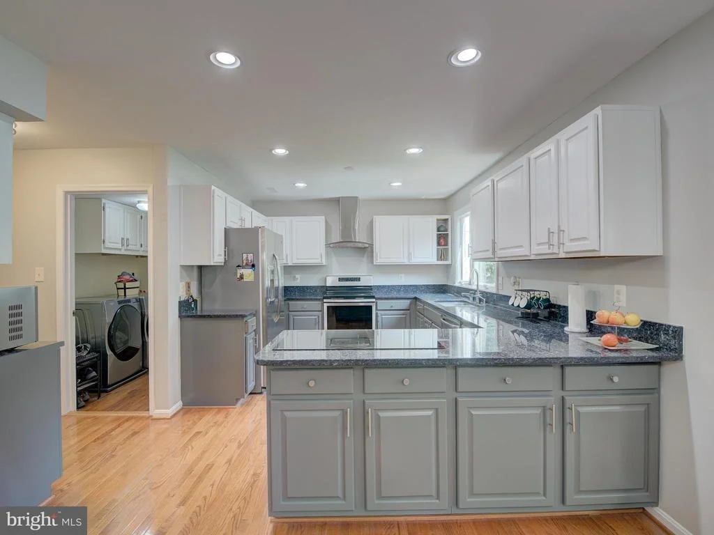 Photo of 11769 HOLLYVIEW DRIVE