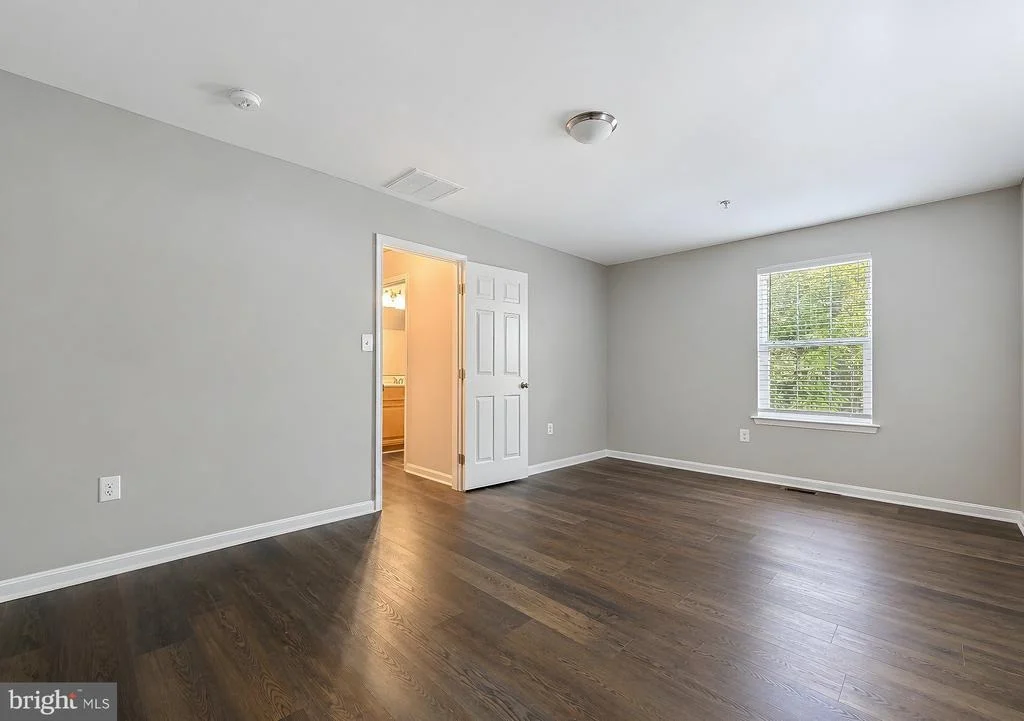 Photo of 976 JOHNSWOODS ROAD