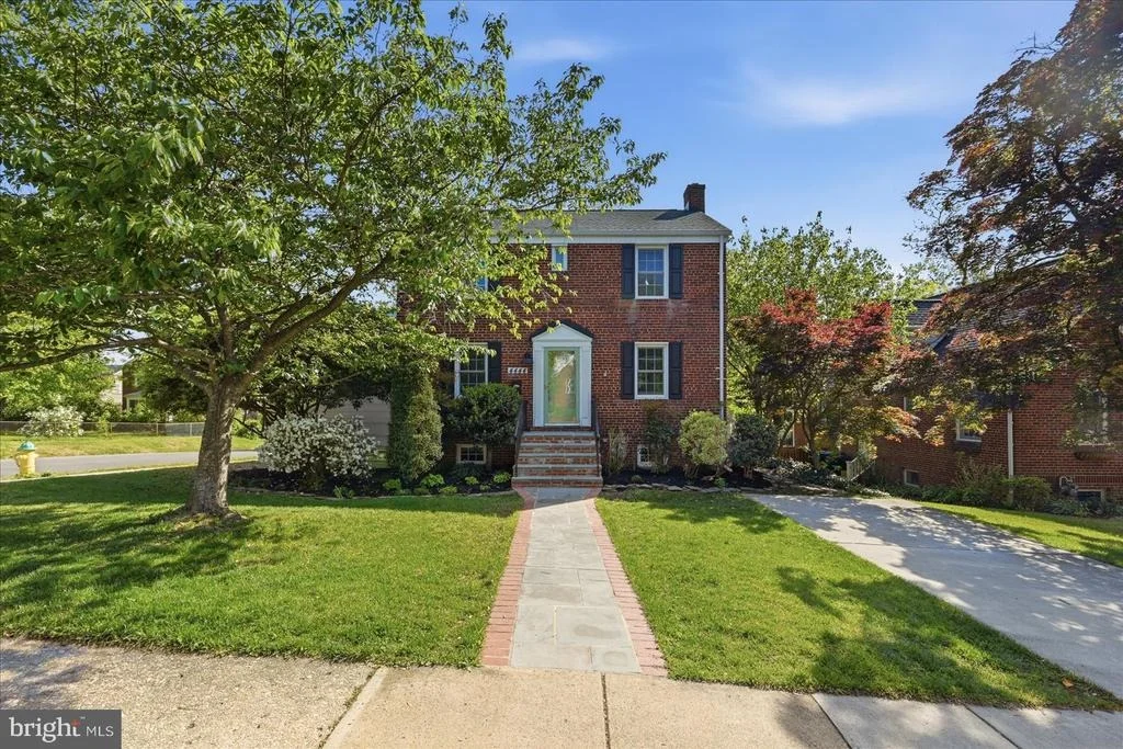 Photo of 4444 20TH ROAD N