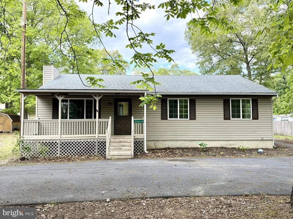 Photo of 25910 FOX GRAPE ROAD