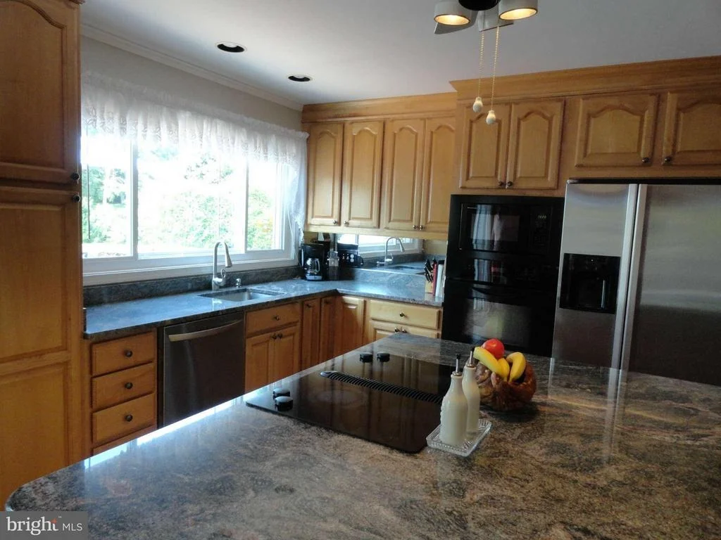 Photo of 7125 THRASHER ROAD