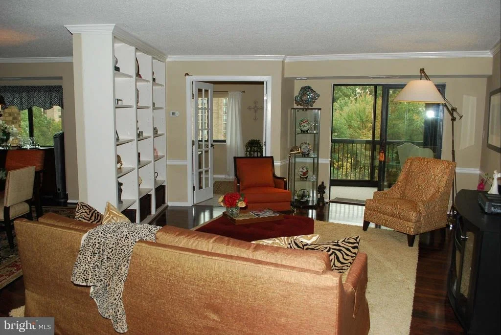 Photo of Unit 504 at 5902 MOUNT EAGLE DRIVE