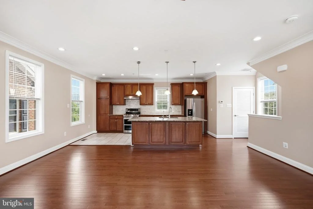Photo of 232 PARKVIEW AVENUE