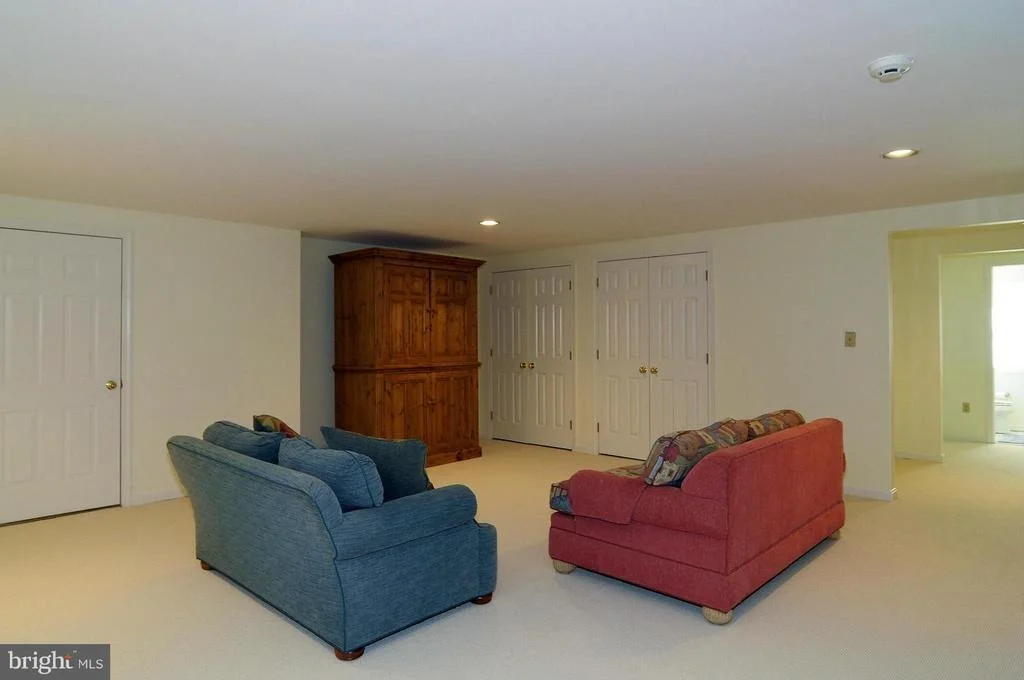 Photo of 330 SPRINGBROOK DRIVE