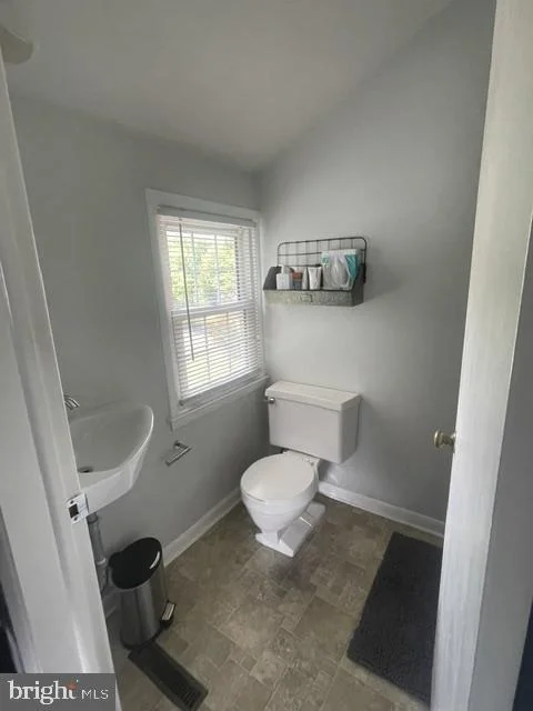 Photo of 321 N STANWICK ROAD