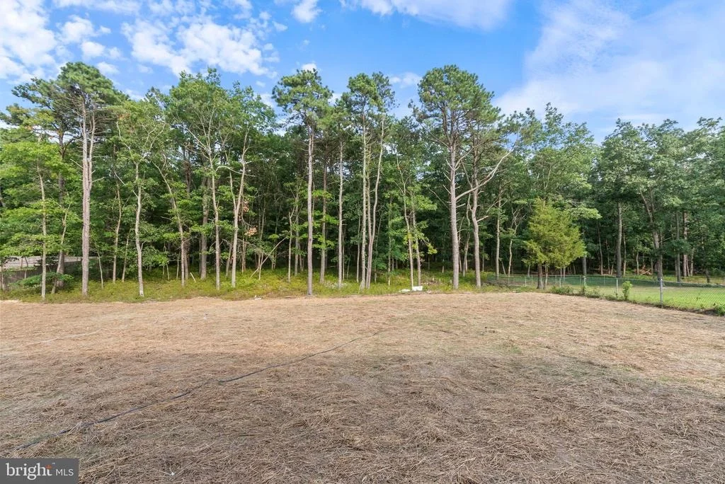 Photo of 21 NAUTILUS DRIVE
