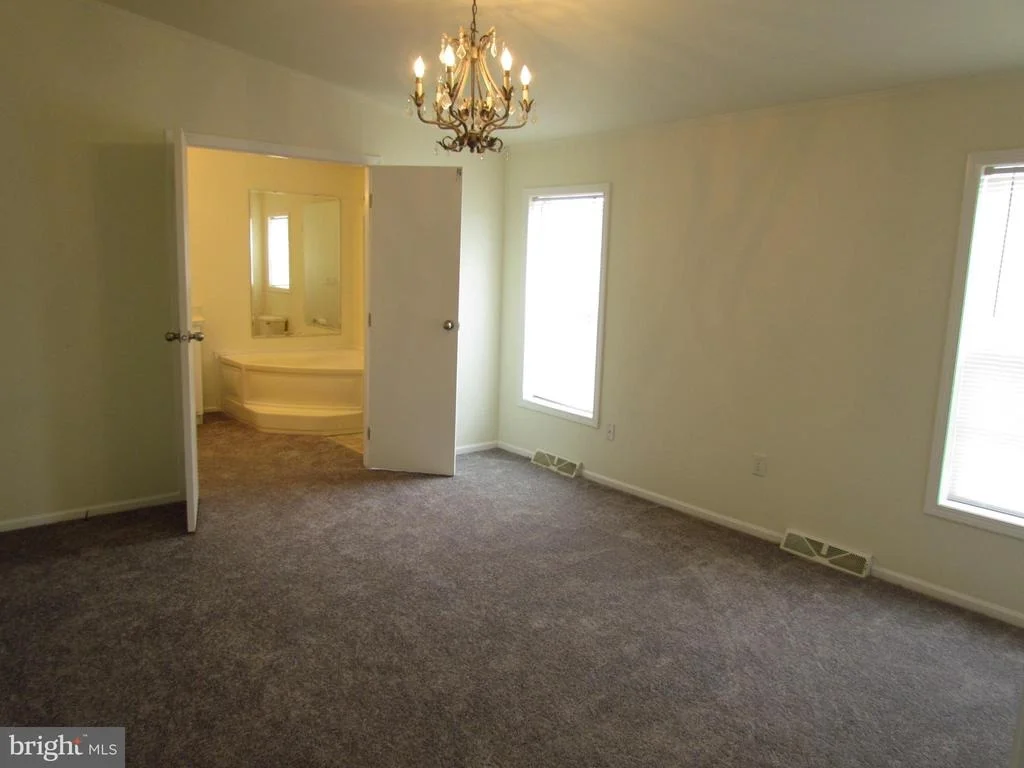 Photo of 402 MOORE PLACE