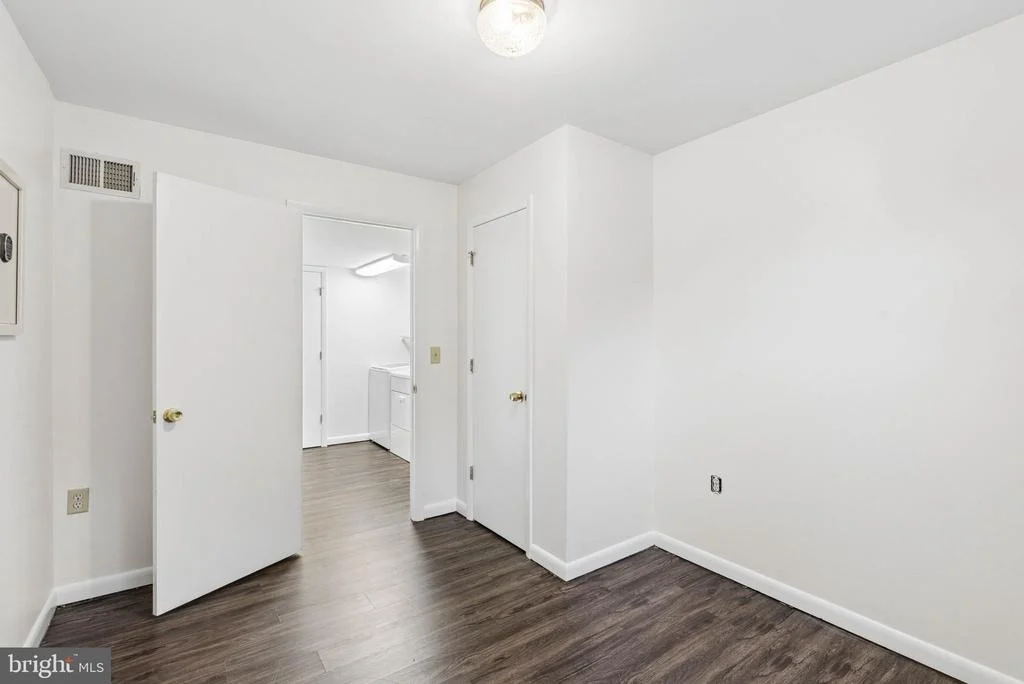 Photo of 3917 LONGLEY ROAD
