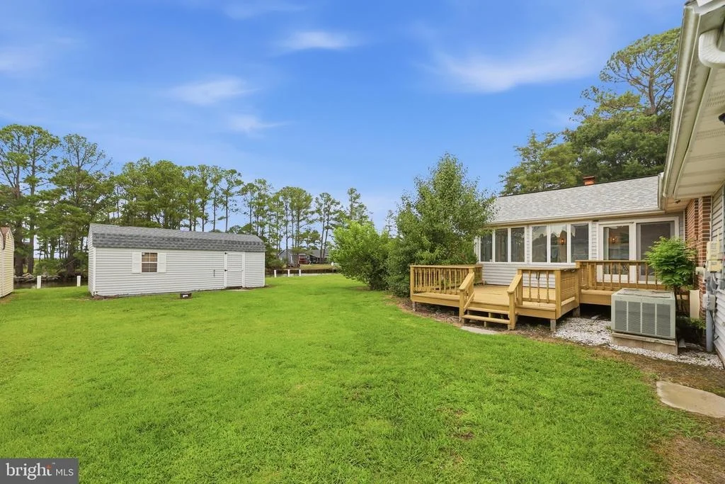 Photo of 5194 DEBRA ROAD